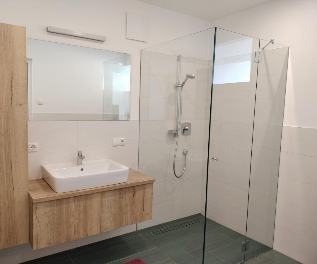Haus Am Brunnen Apartment Prato allo Stelvio Luaran gambar